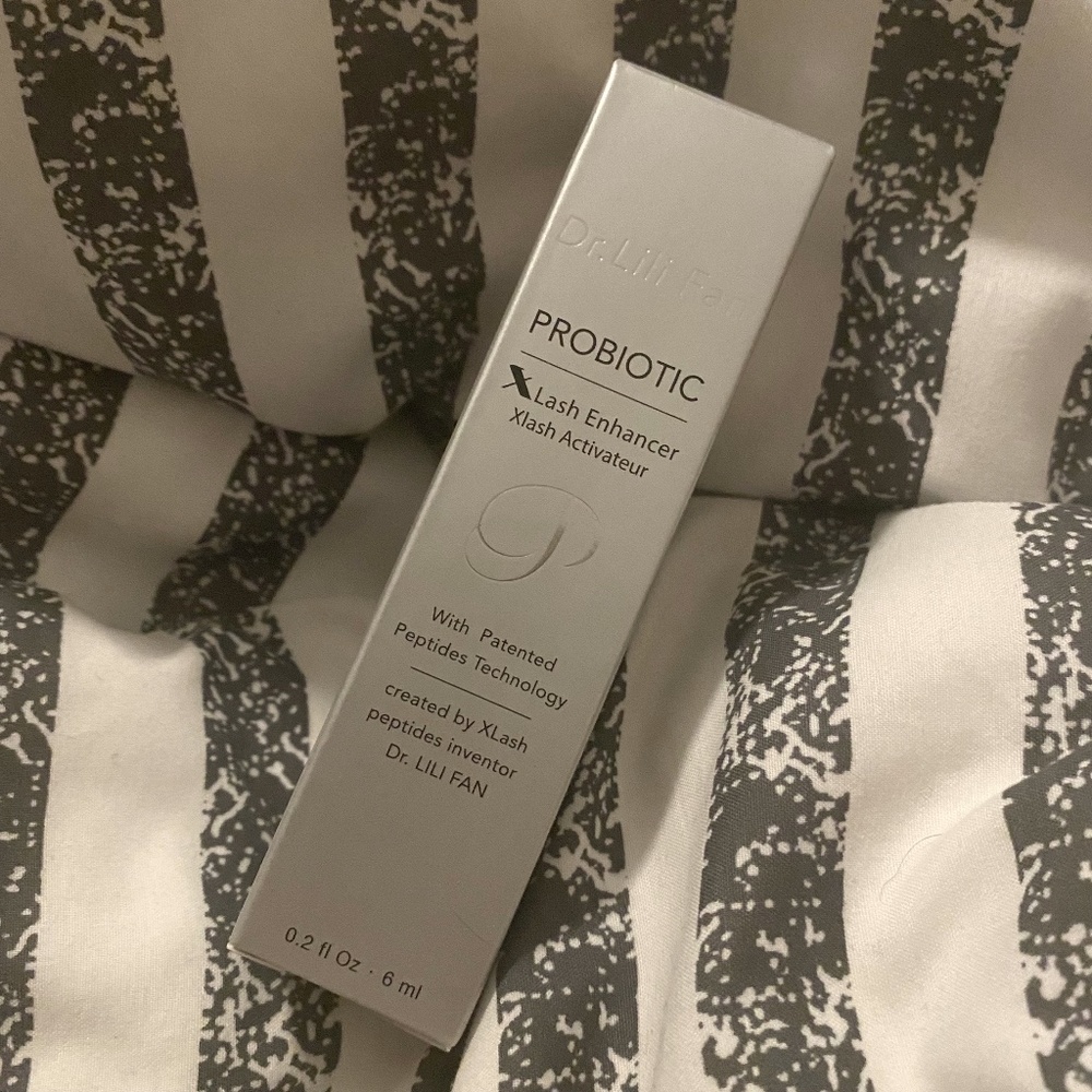 Dr. Lili Fan Probiotic Xlash Enhancer Xlash Activateur